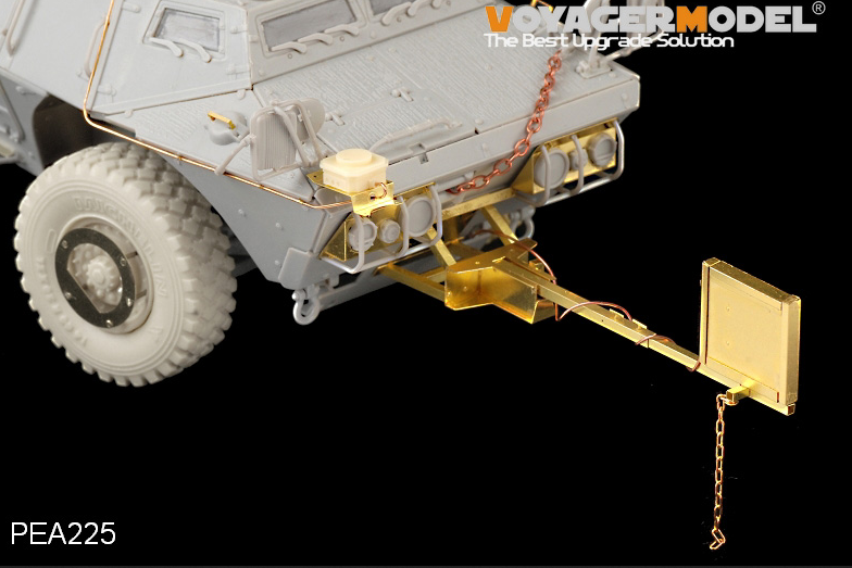 Véhicule blindé de sécurité Voyager Model PEA225 Guardian Rhino, kit de dispositif anti-IED 1/35  – image 5