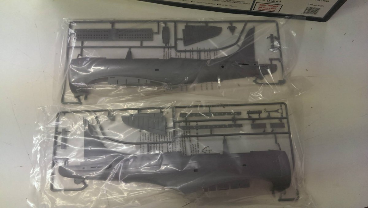 J&amp;#39;adore le kit 61801 SBD-3-4 Dauntless 1/18 – imagen 11