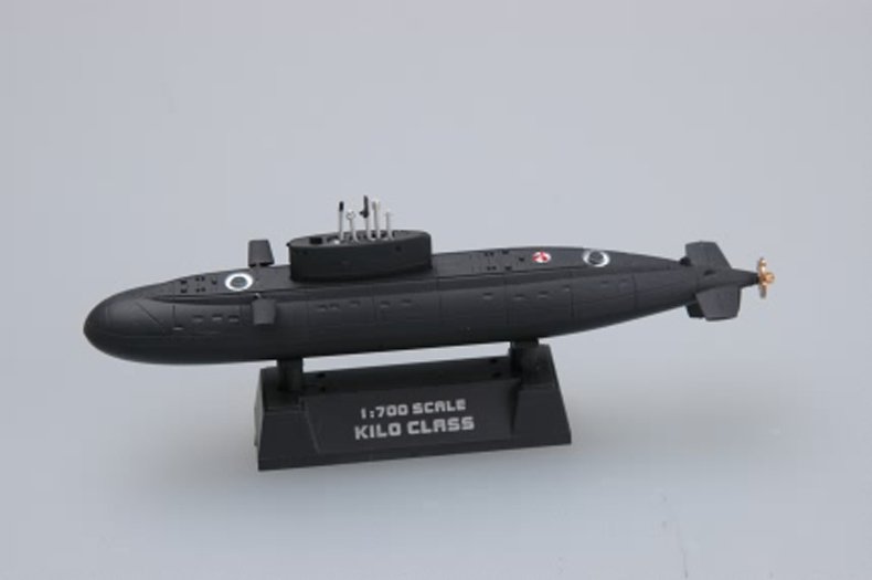 Hobby Boss 87002 SSK russe de classe Kilo 1/700 – image 2