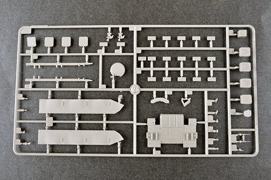 Trumpeter 09579 Char de combat principal russe T-80UE-1 au 1/35 – image 10