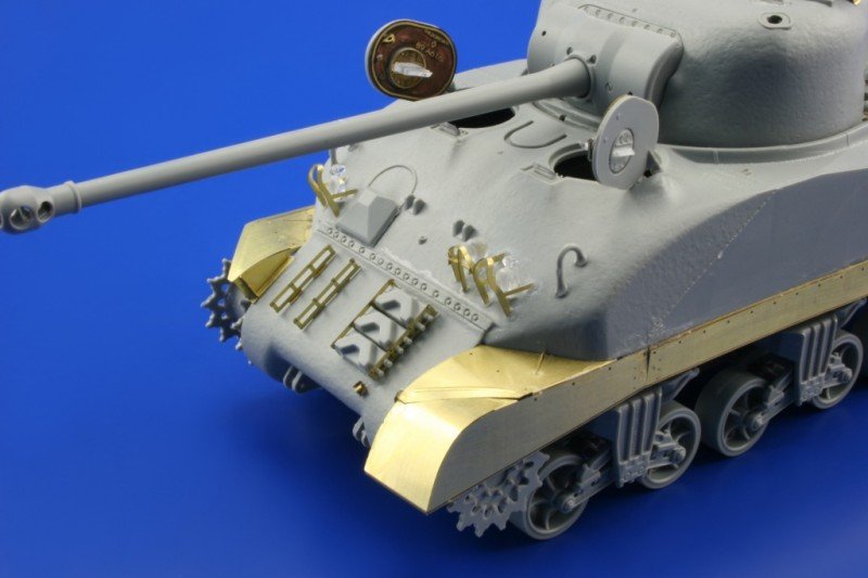 Eduard 36134 Sherman Firefly Mk. Ic Ailes hybrides 1/35 Dragon – image 3