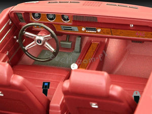 Maquette Revell 67695 « Oldmobile 442 Coupé 1971 » au 1/25 – image 3