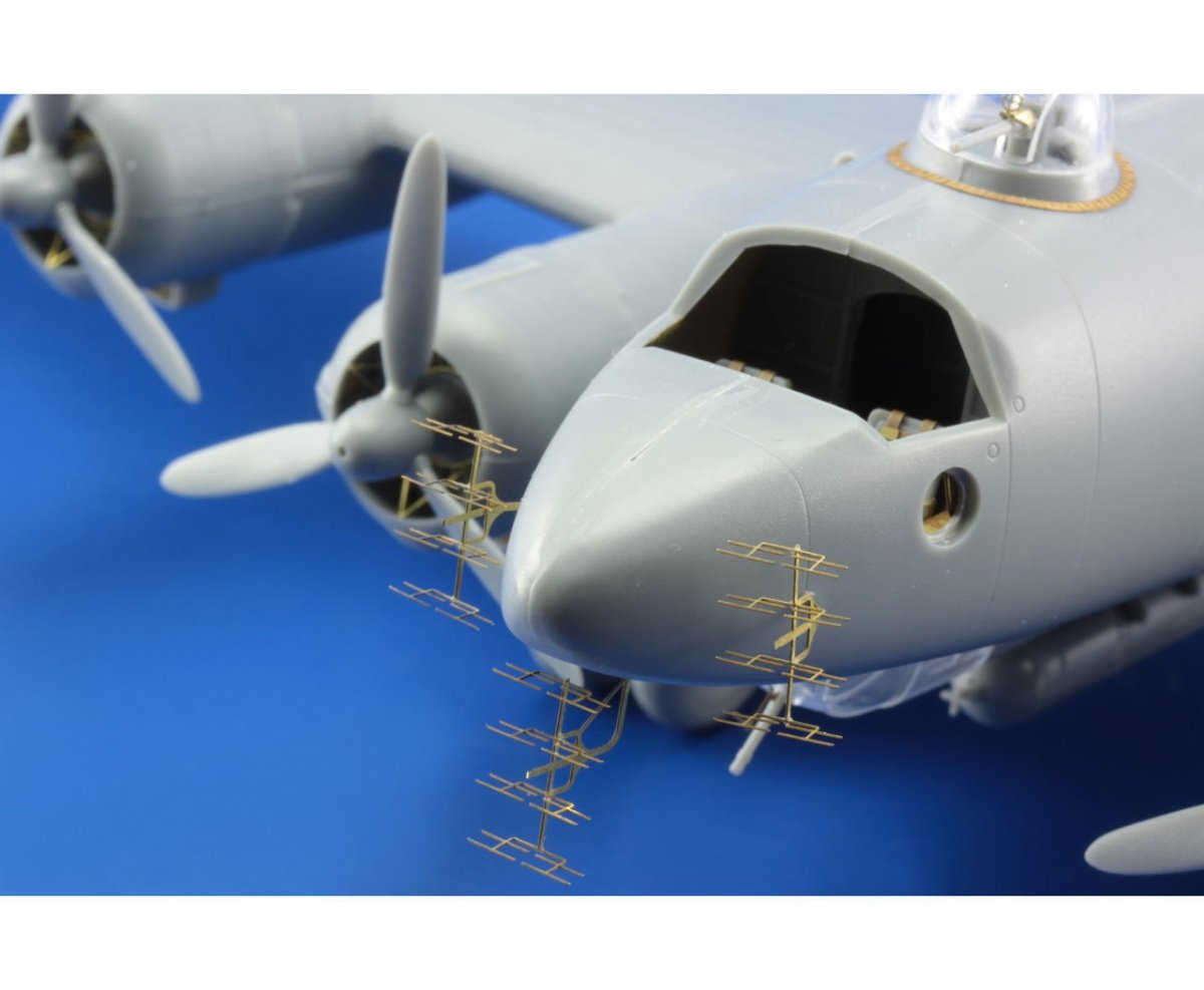 Eduard 72579 Fw 200C extérieur 1/72 TRUMPETER – immagine 2