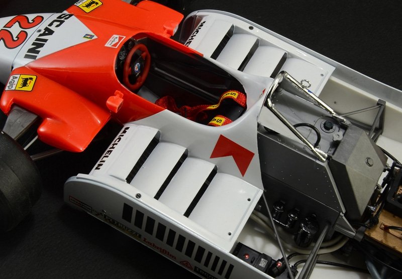 Italeri 4704 ALFA ROMEO 179-179C (1/12) – image 12