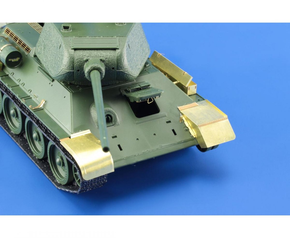 Eduard 36319 T-34/85 1/35 Academy – image 3