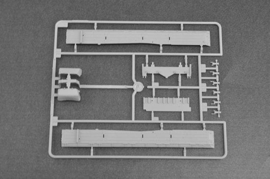 Trumpeter 05565 Char de combat principal russe T-80B (1/35) – image 12