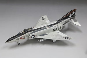 Fine Molds 72743 Maquette d&amp;#39;avion de chasse à réaction F-4J de l&amp;#39;US Navy « USS Midway 1978 » au 1/72 – image 2