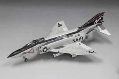 Fine Molds 72743 Maquette d&amp;#39;avion de chasse à réaction F-4J de l&amp;#39;US Navy « USS Midway 1978 » au 1/72 – image 2