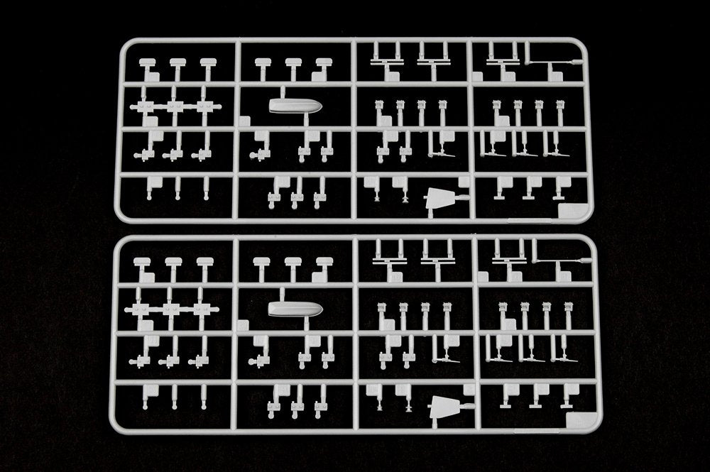 Trumpeter 05785 AOE Navire de soutien au combat rapide USS Sacramento (AOE-1) 1/700 – image 5
