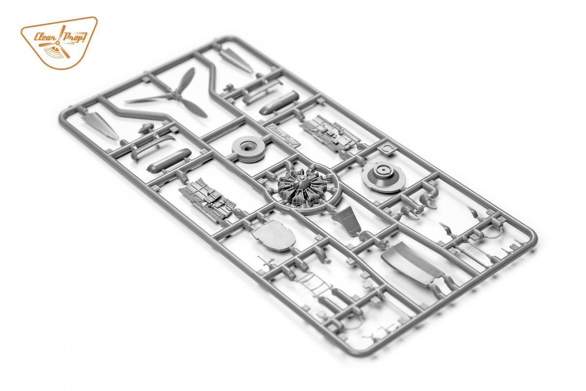 Hélice transparente ! Kit de démarrage CP72022 H-75N Hawk 1/72 – image 24