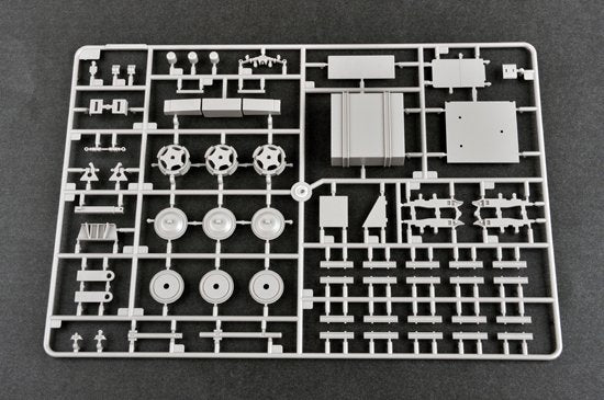 Tracteur Trumpeter 01015 M915 avec remorque plateau M872 / conteneur 40 pieds 1/35 – immagine 4