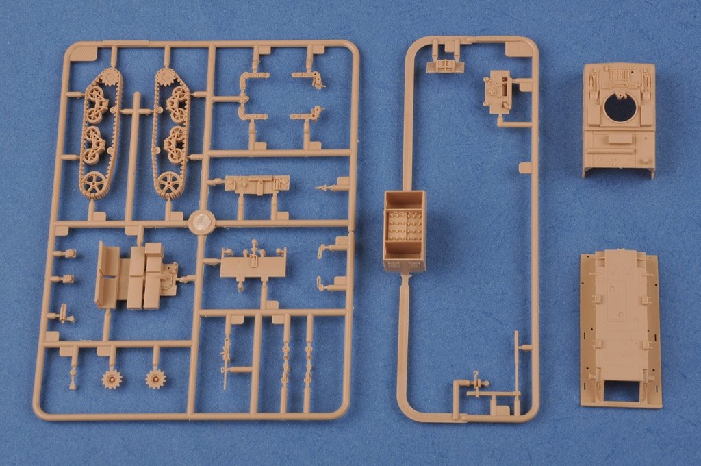 Tracteur Hobby Boss 82921 M4 à grande vitesse (155 mm / 8 pouces / 240 mm) 1/72 – image 4