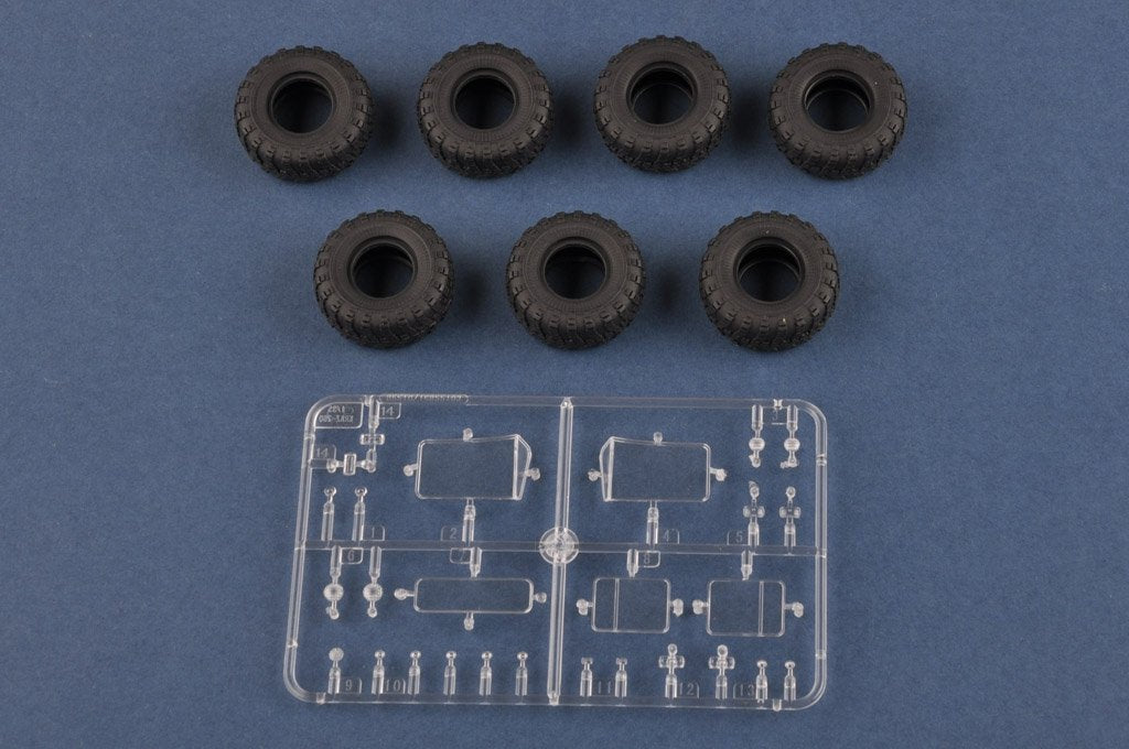 Hobby Boss 85510 Camion cargo russe KrAZ-260 1/35 – image 10