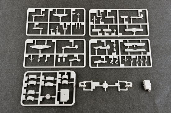 Trumpeter 05628 Porte-avions de la marine allemande DKM Peter Strasser 1/350 – immagine 6