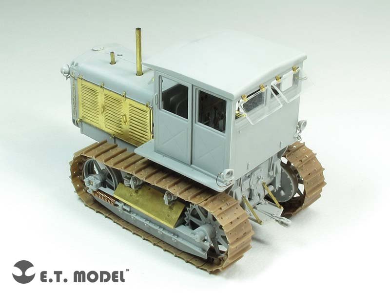Tracteur russe ChTZ S-65 ET Model E35-193 avec cabine (pour TRUMPETER 05539) (1/35) – immagine 5