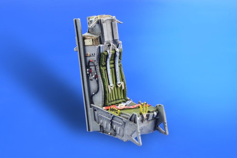 Eduard 648001 F-16 siège de début de production 1/48 (Tamiya) – image 4