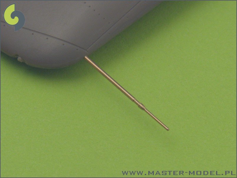 Ensemble d&amp;#39;armement Master AM-48-019 Fw 190 A7, A8 (embouts de canon MG 131, canons MG 151, carénages MG 151) et tube Pitot (1/48) – image 2