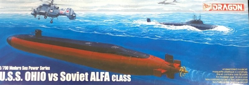 Dragon 7002 USS Ohio (SSBN 726) SSN soviétique de classe Alfa, Tu95 Bear D, Ka-25B Hormone USS Ohio contre classe Alfa soviétique 1/700