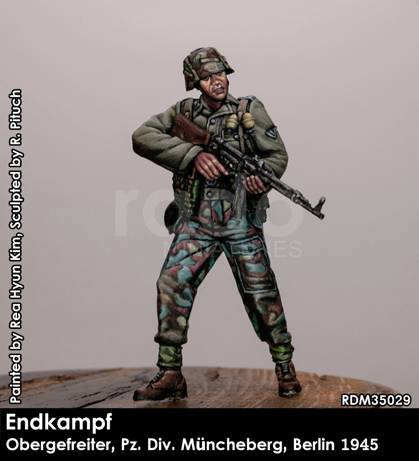 RADO Miniatures RDM35029 Obergefreiter, Pz.Div. Muncheberg, Berlin 1945 1/35