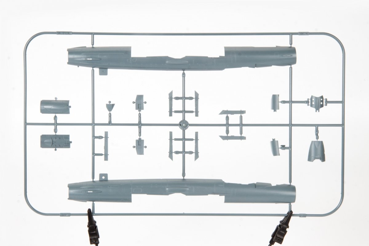 Eduard 8232 MiG-21BIS 1/48 – immagine 6