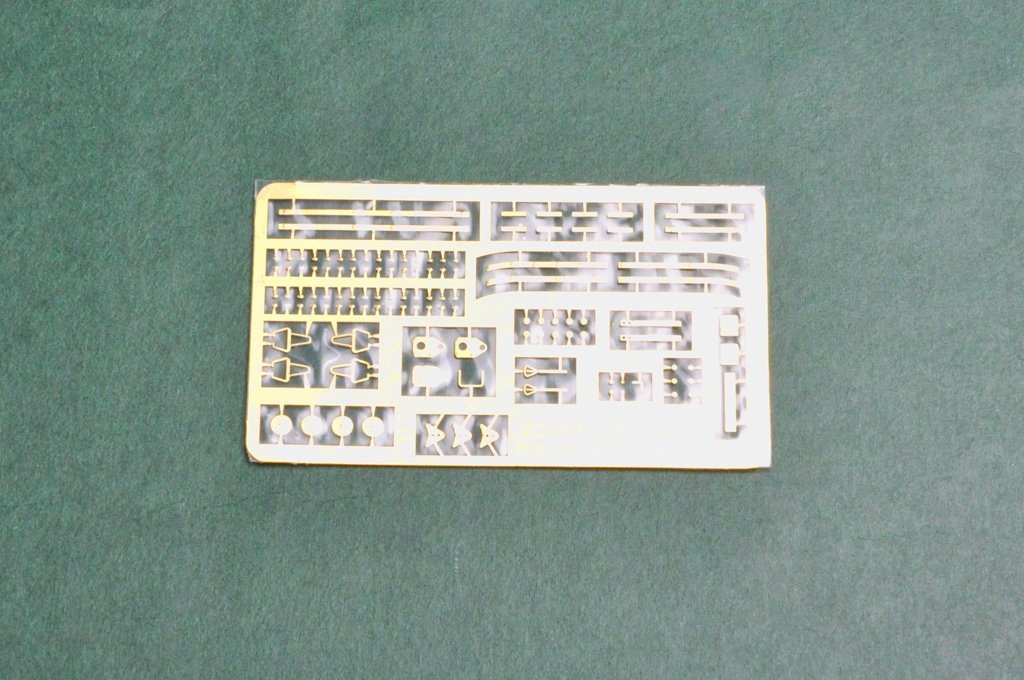 Hobby Boss 82489 EBR-10 Véhicule de reconnaissance à roues français (1/35) – image 11