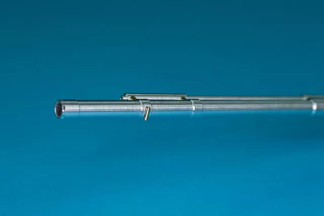 Armement du BMP-3 RB modèle 35B110 : canon de 30 mm 2A72, canon de 100 mm 2A70, 3 mitrailleuses PKT de 7,62 mm (1/35). – immagine 5