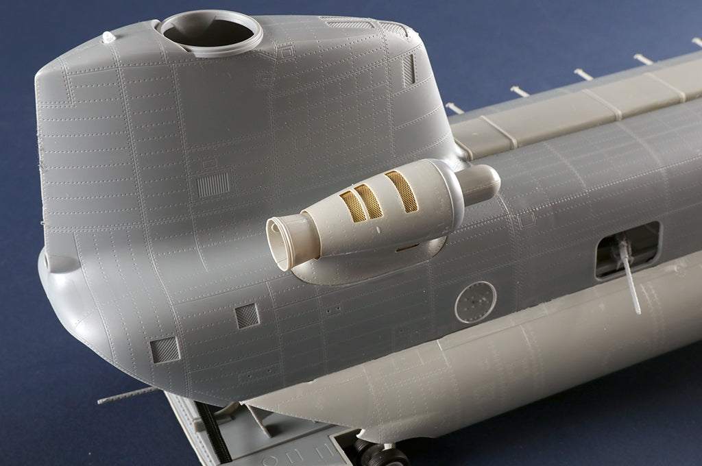 Trumpeter 05113 ACH-47A Chinook blindé 1/35 – Bild 6