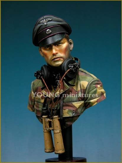 Young Miniatures YM1805 Officier de char SS Normandie 1944 1/10