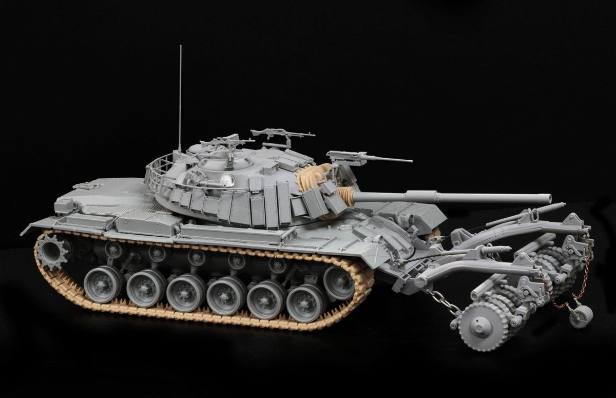 Dragon 3618 IDF Magach 5 avec blindage réactif et rouleau à mines (1/35) – image 2
