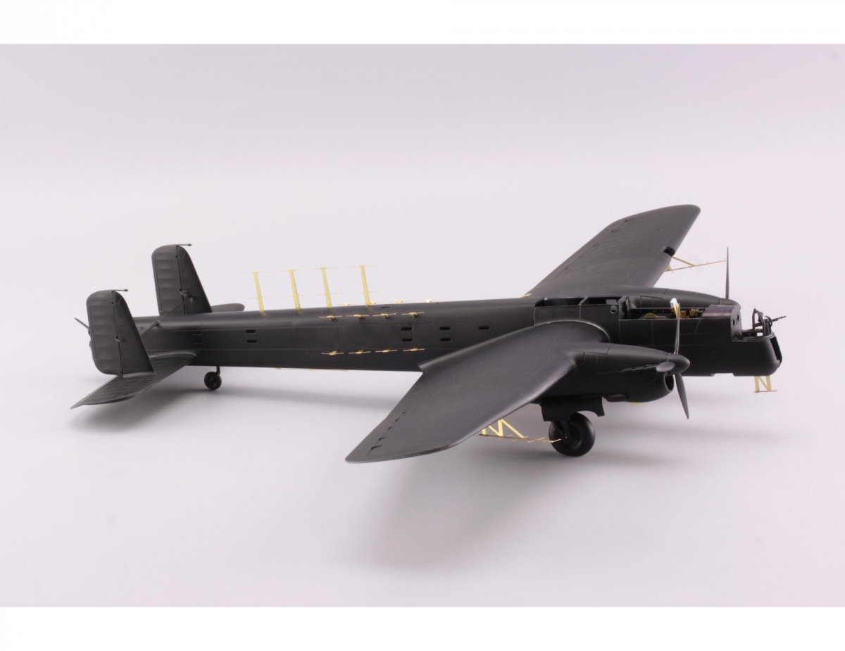 Eduard 73577 Whitley GR Mk. VII AIRFIX 1/72 – immagine 9