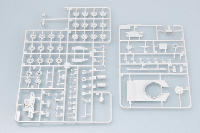 Trumpeter 07214 Challenger II MBT (1/72)  – image 4