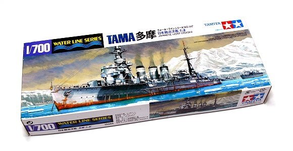 Tamiya 31317 Croiseur léger japonais Tama 1/700