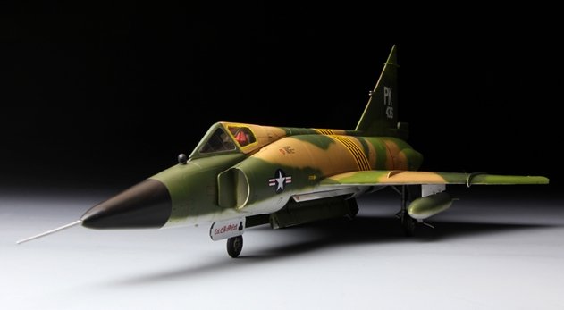 Maquette Meng DS-005 F-102A Delta Dagger (Case XX Wing) (1/72) – immagine 2