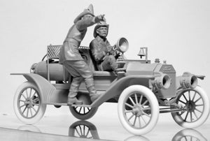 ICM 24006 Équipe de camion de pompiers américain (années 1910) (2 figurines) (1/24)  – image 7