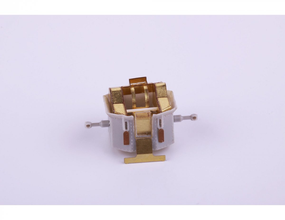 Eduard 53188 HMS Hood pt. 2 TRUMPETER 1/200 radars  – image 3