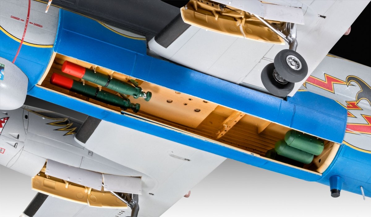 Revell 03845 Dassault Aviation - Breguet Atlantic 1 « Aigle italien » (Pie) 1/72 – Bild 3