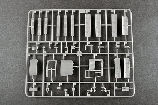 Trumpeter 05813 DC-3 CNAC 1/48 – Bild 6