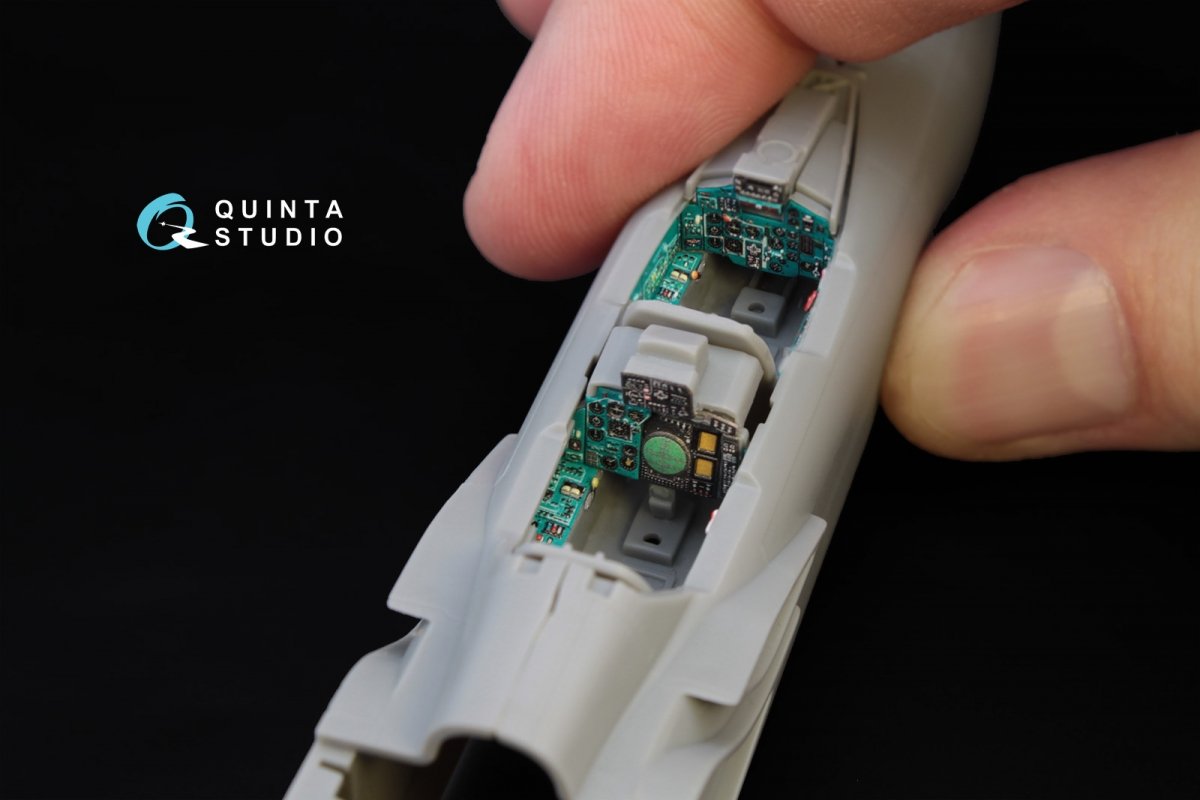 Intérieur imprimé en 3D et coloré sur papier décalcomanie Quinta Studio QD72015 MiG-31DZ (pour maquette Trumpeter) 1/72 – image 6