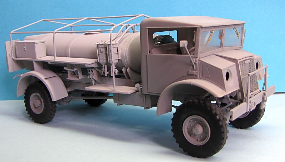 Mirror Models 35165 CMP CHEVROLET C60L CAMION-EAU (1/35) – image 3