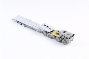 Modelcollect UA72341 Camion tout-terrain allemand MAN KAT1M1014 8x8 haute mobilité avec semi-remorque M870A1 1/72 – image 9