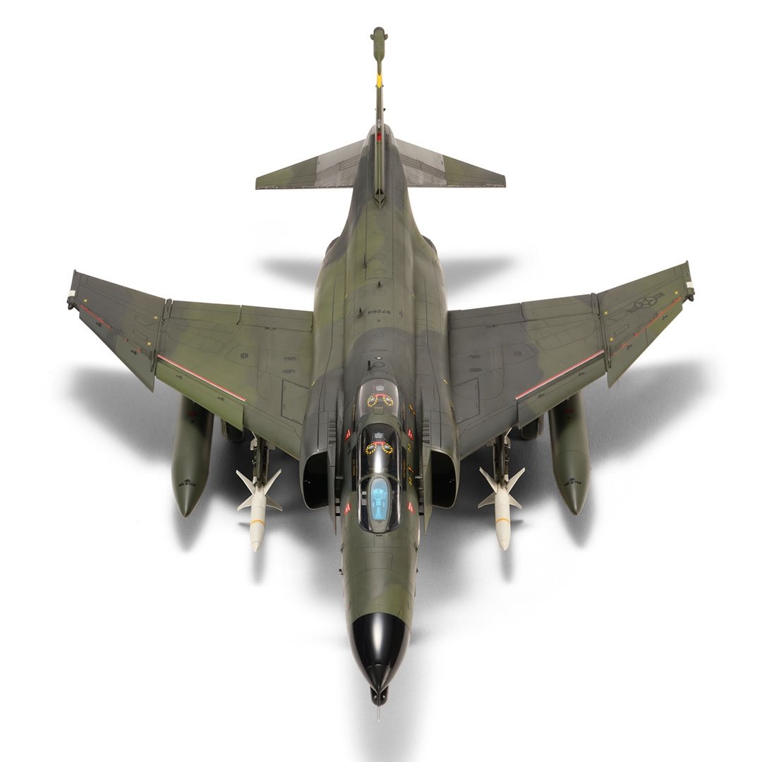 Zoukei-Mura SWS4814 F-4EG Phantom II WILD WEASEL V 1/48 – image 3