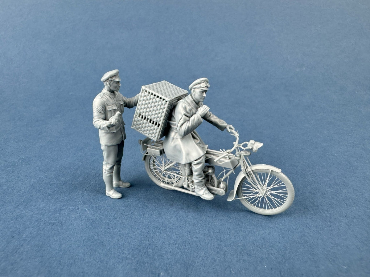 Copper State Models F35-059 Cavalier messager britannique transportant des pigeons voyageurs vers le front (moto non incluse) 1/35 – Bild 2