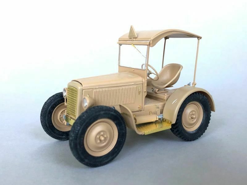 Sabre 35A11 Hanomag RL-20 2 en 1 1/35 – image 2