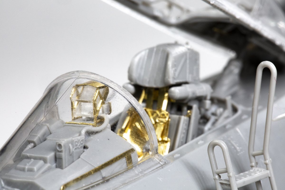 MiniBase 8001 SU-33 Flanker-D 1/48 – immagine 28