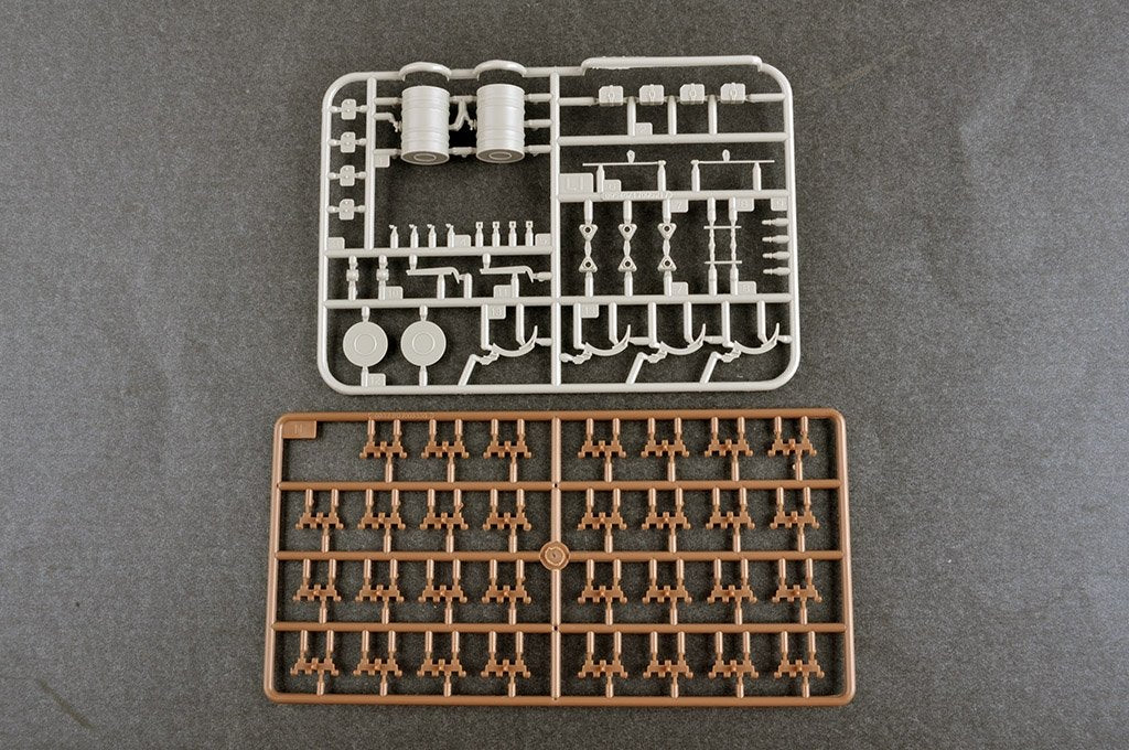 Trumpeter 09601 Obj.172 T-72 Ural soviétique au 1/35  – Bild 14