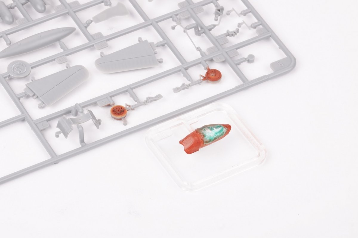 Eduard CX598 F8F-1 HOBBY BOSS 1/72  – immagine 2