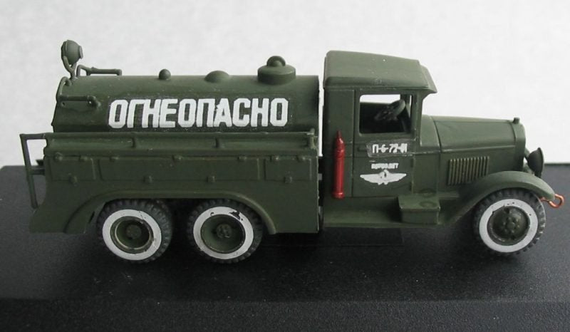 Camion-citerne PST 72021 BZ-35 1/72 – image 10