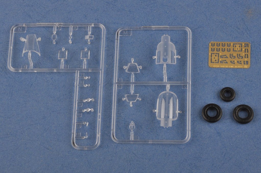 Hobby Boss 81759 Su-17UM3 Fitter-G 1/48 – image 7