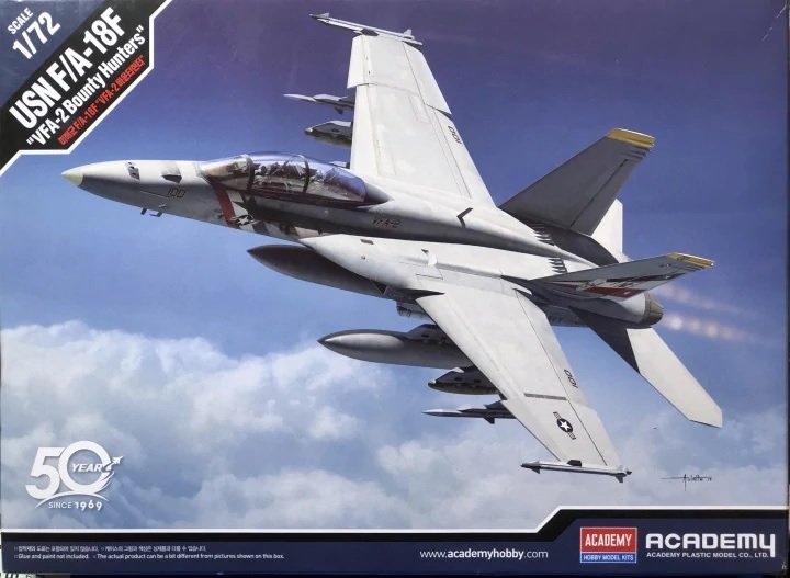 Maquette Academy 12567 USN F/A-18F « VFA-2 Bounty Hunters » au 1/72
