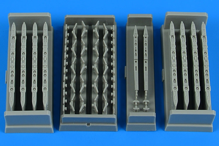 Aires 4907 Su-25 Frogfoot pylônes d'aile - début 1/48 Zvezda